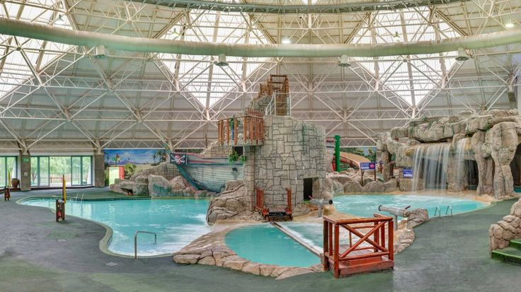 Aquadome & Wall Climbing — Emerald Resort